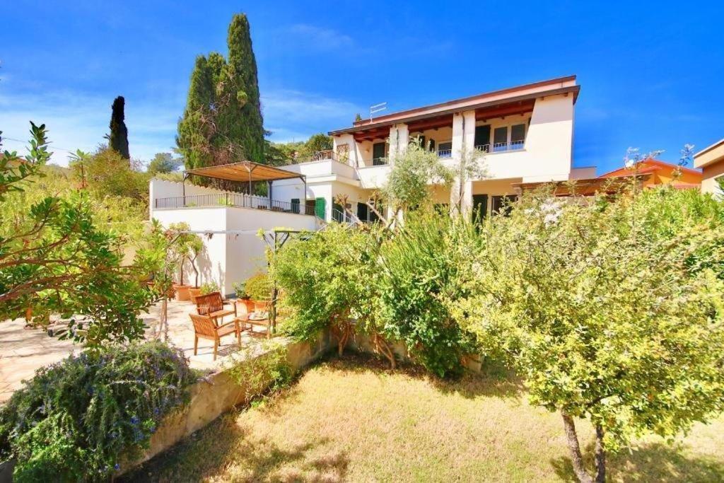 Villa Fatta Di Sogni Пула Екстериор снимка